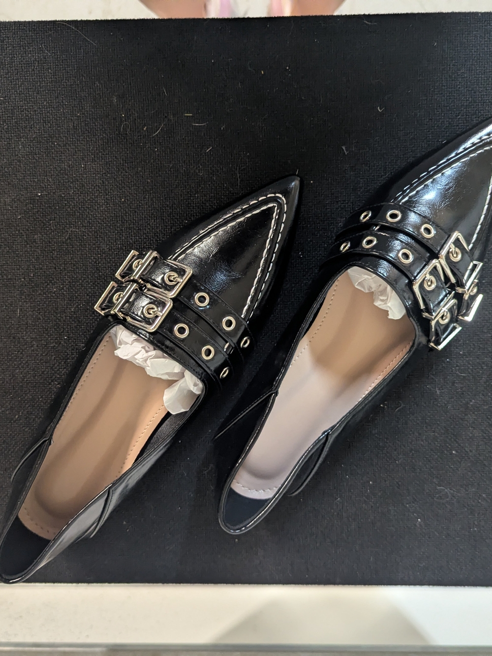 Black Pointed Toe Buckle Flats - Women's Stylish Slip-Ons